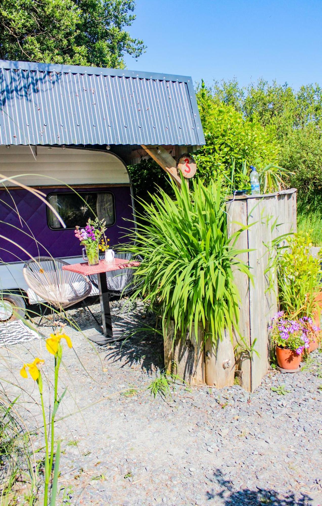 Retro Caravans At Valentia Island Escape Hotel Chapeltown Kültér fotó